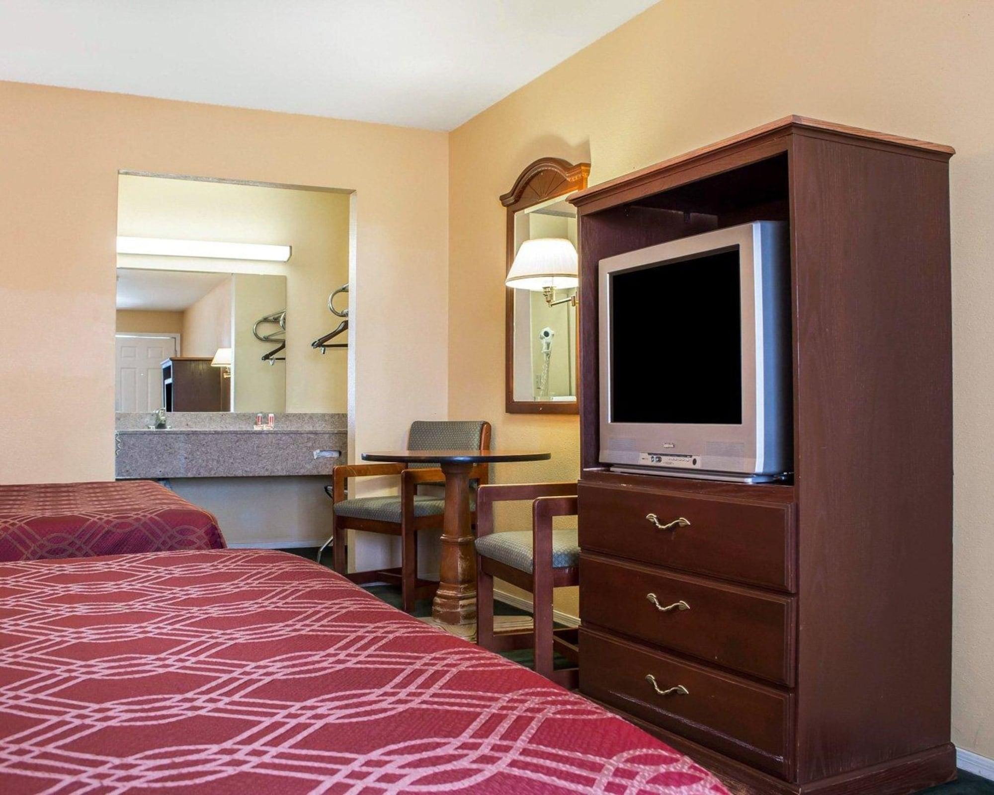 Travelodge By Wyndham Kingman Dış mekan fotoğraf