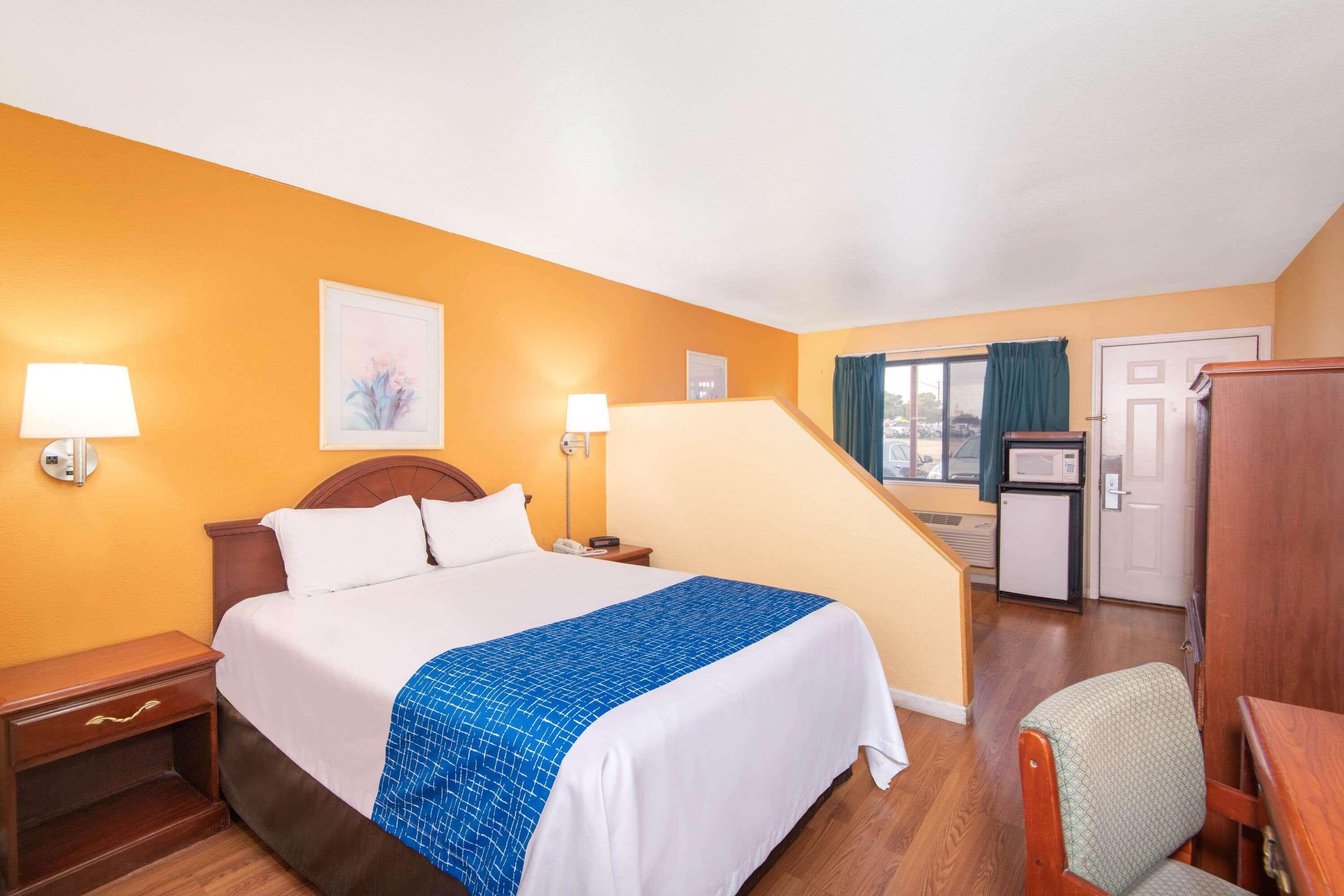 Travelodge By Wyndham Kingman Dış mekan fotoğraf