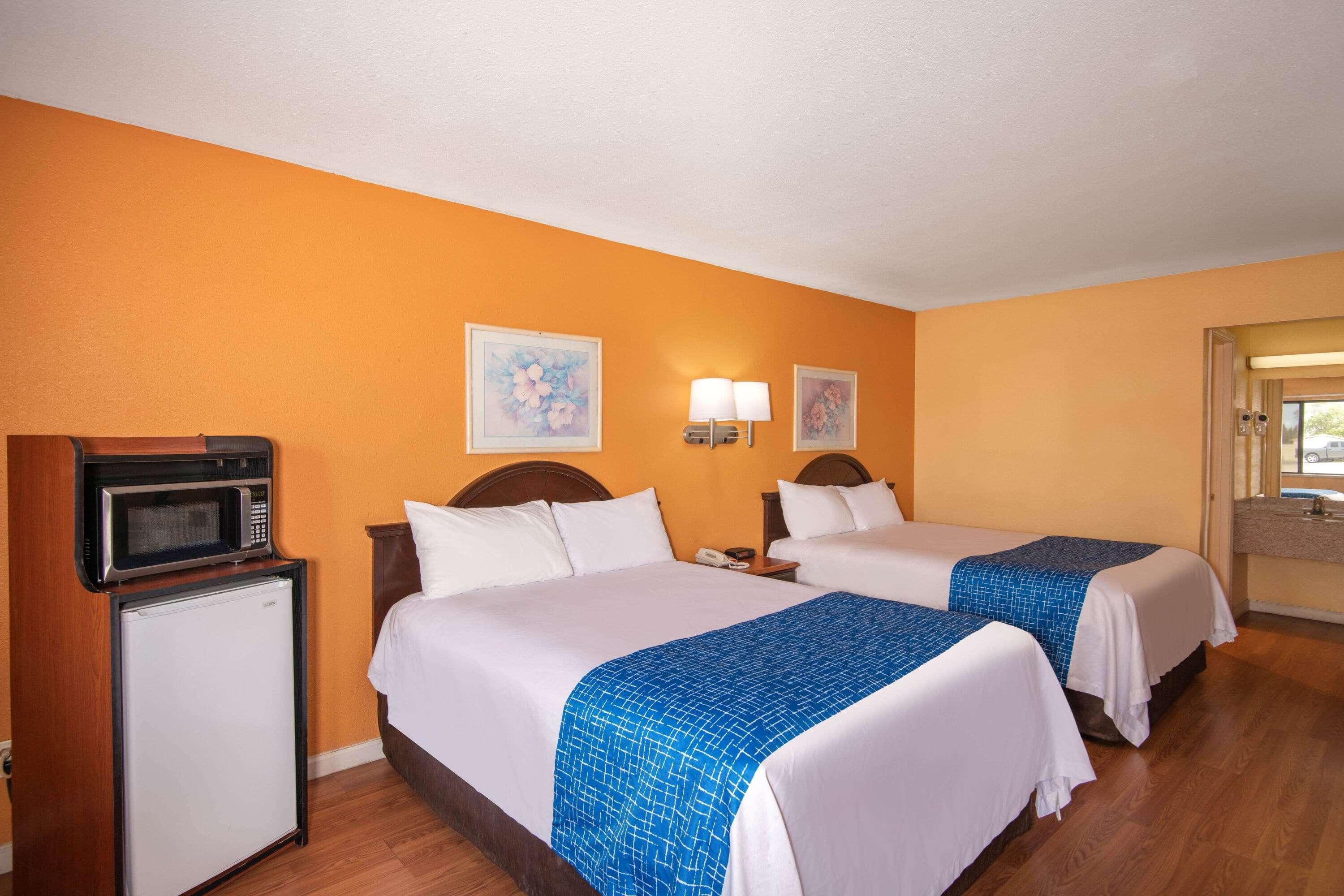 Travelodge By Wyndham Kingman Dış mekan fotoğraf