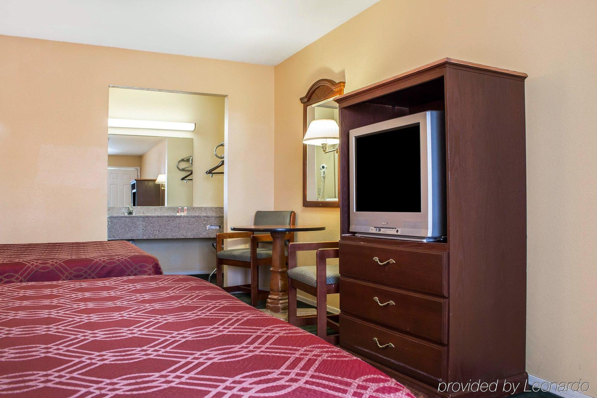 Travelodge By Wyndham Kingman Dış mekan fotoğraf