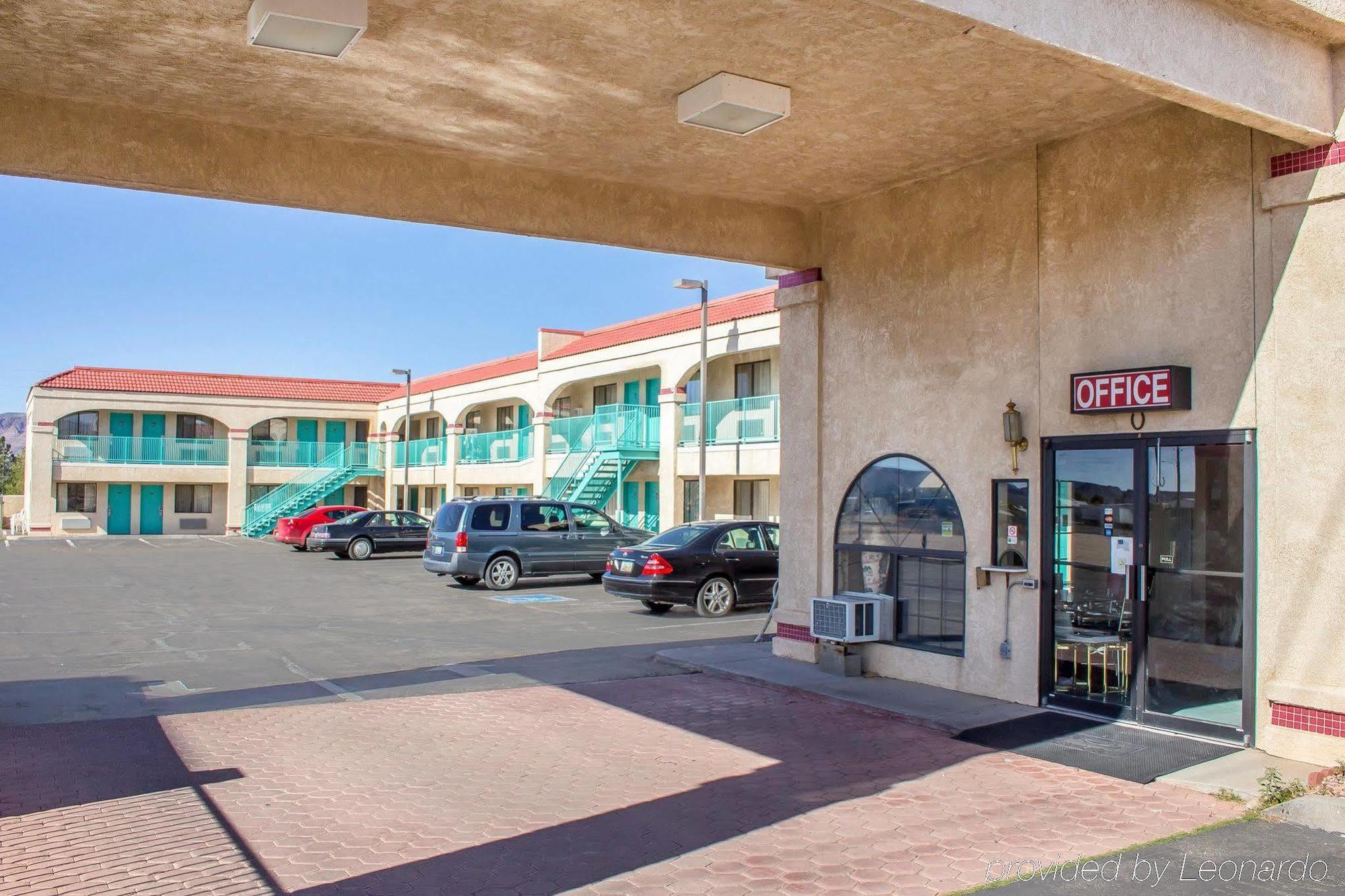 Travelodge By Wyndham Kingman Dış mekan fotoğraf